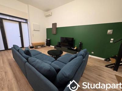 Chambre - 9 m² - 1 pièce