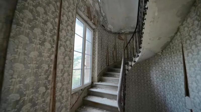 Maison - 500 m² - 10 pièces