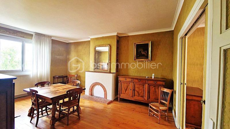 Appartement - 99 m² - 5 pièces