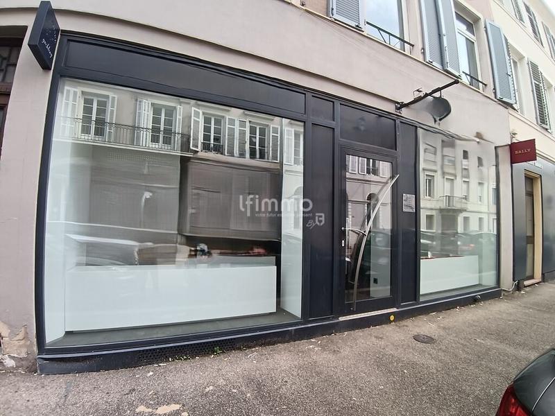 Local commercial - 118 m²