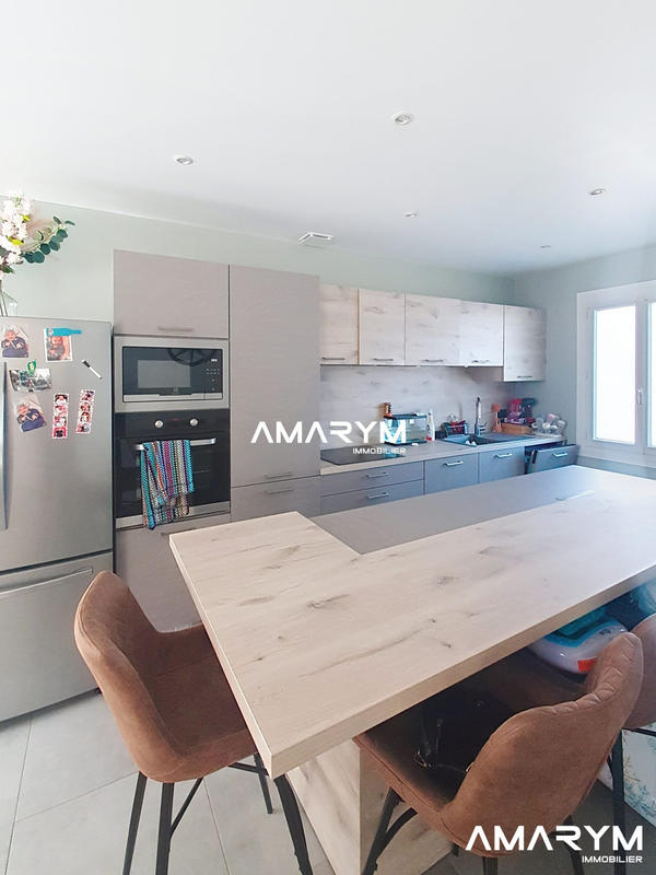 Maison - 84 m² - 5 pièces