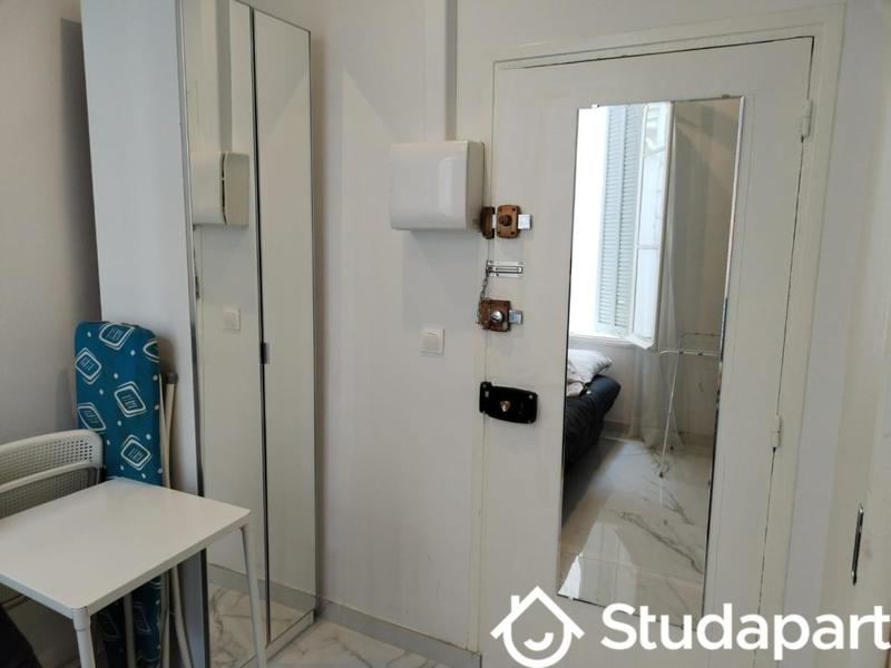 Appartement - 9 m² - 1 pièce
