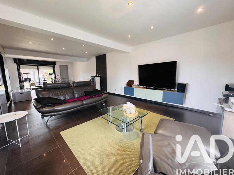 Maison - 195 m² - 8 pièces