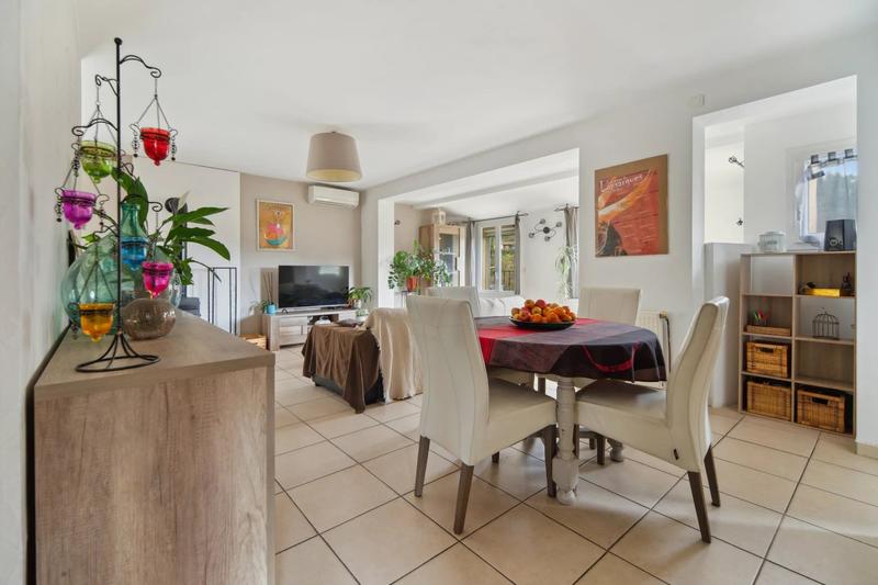 Maison - 120 m² - 5 pièces