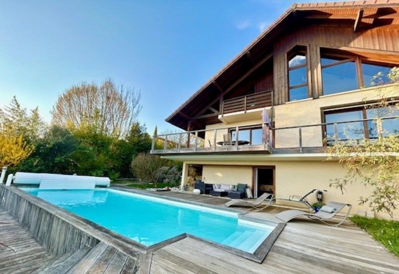 Maison - 196 m² - 6 pièces