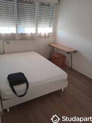 Chambre - 12 m² - 1 pièce