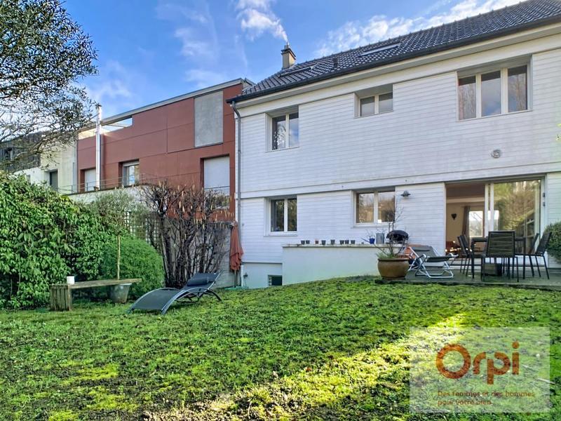 Maison - 174 m² - 6 pièces