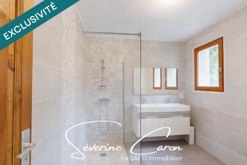 Maison - 185 m² - 9 pièces