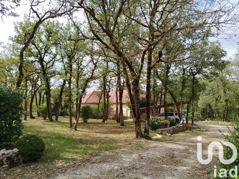 Maison - 266 m² - 6 pièces