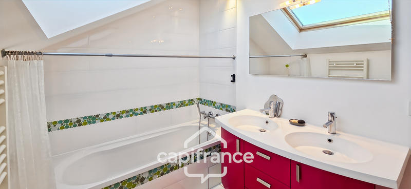 Maison - 173 m² - 7 pièces