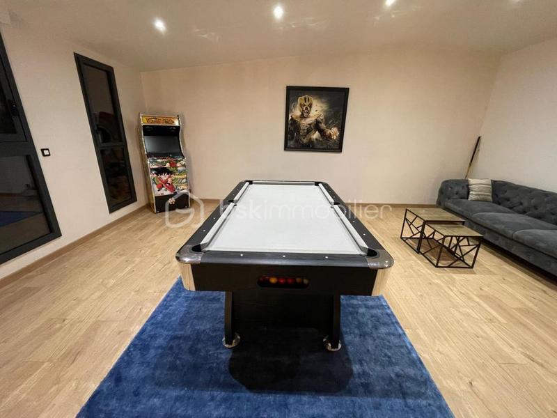 Immeuble - 240 m² - 6 pièces