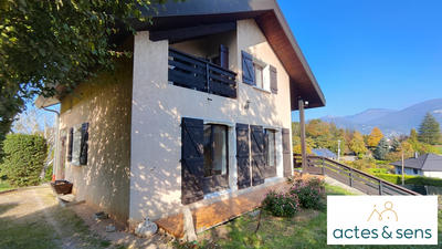 Maison - 207 m² - 10 pièces