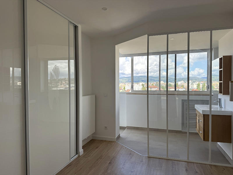 Appartement - 85 m² - 3 pièces