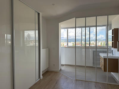 Appartement - 85 m² - 3 pièces