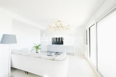 Appartement - 110 m² - 4 pièces