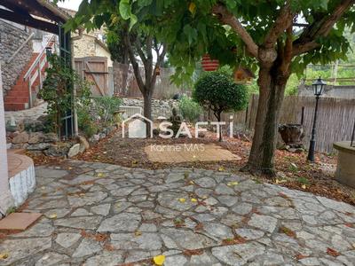 Maison - 121 m² - 7 pièces