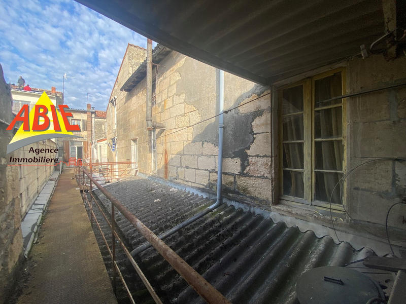 Maison - 240 m² - 6 pièces