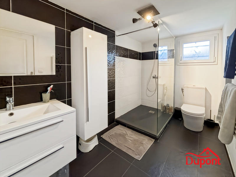 Maison - 157 m² - 8 pièces