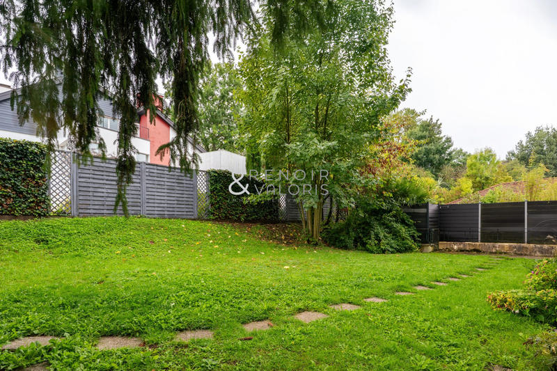 Appartement - 213 m² - 8 pièces