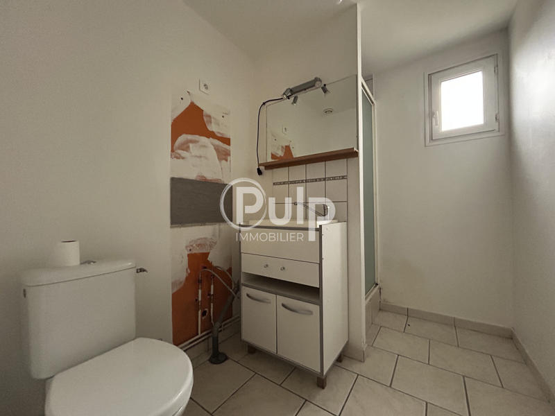 Studio - 35 m² - 3 pièces