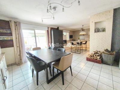 Maison - 166 m² - 7 pièces