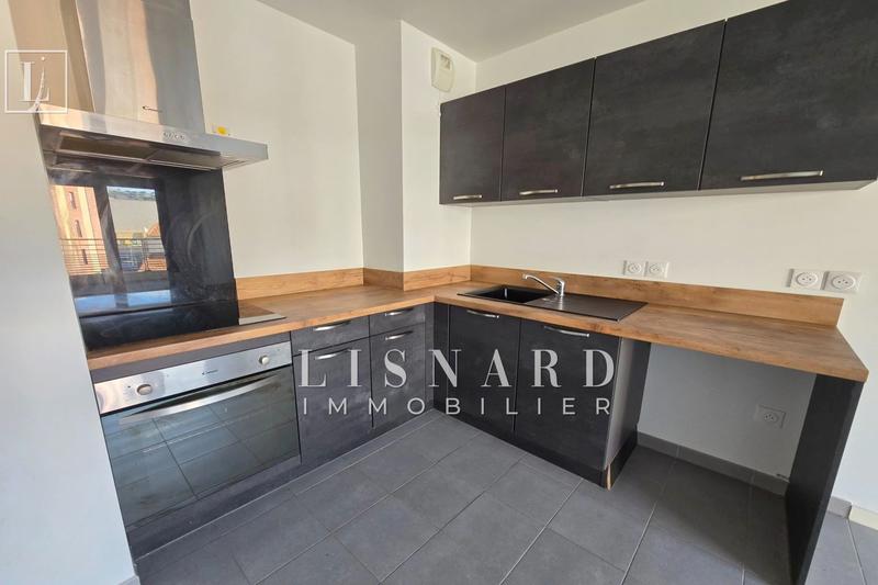 Appartement - 8 m² - 2 pièces