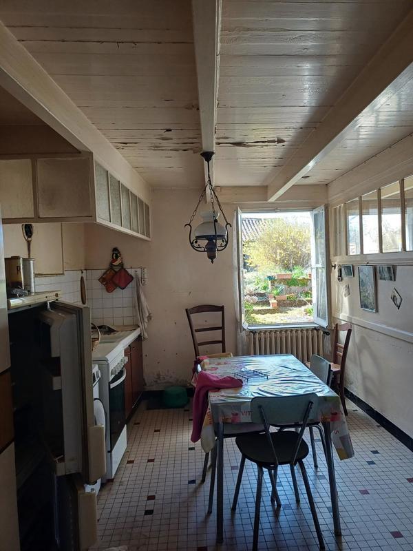 Maison - 230 m² - 8 pièces