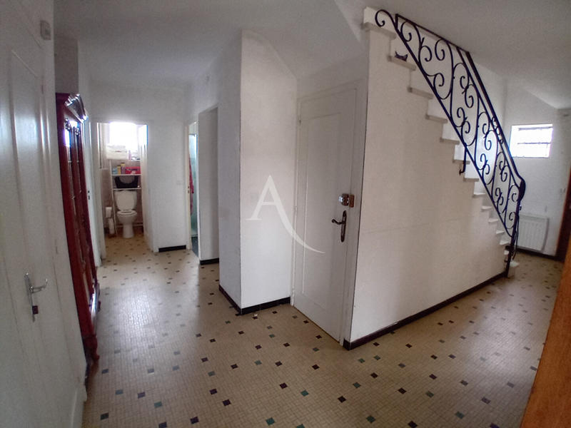 Immeuble - 259 m² - 7 pièces