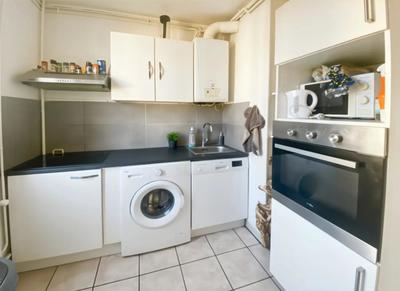 Appartement - 64 m² - 4 pièces