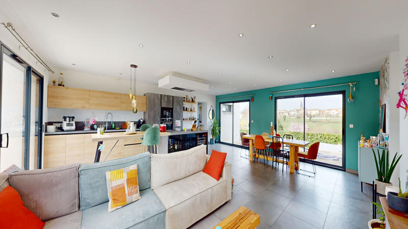 Maison - 158 m² - 5 pièces