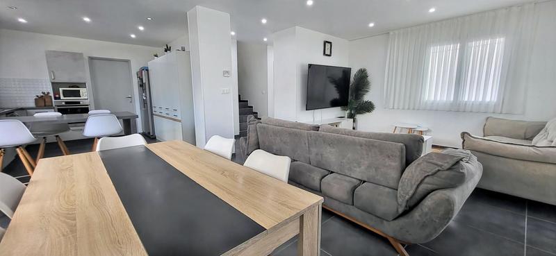 Villa - 100 m² - 4 pièces