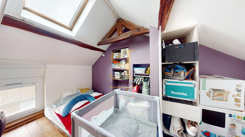 Maison - 96 m² - 6 pièces