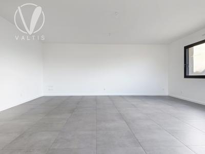 Maison - 97 m² - 4 pièces