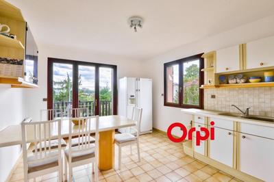 Villa - 237 m² - 5 pièces