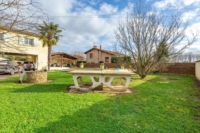 Maison - 188 m² - 8 pièces