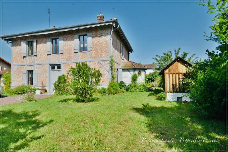 Maison - 184 m² - 7 pièces