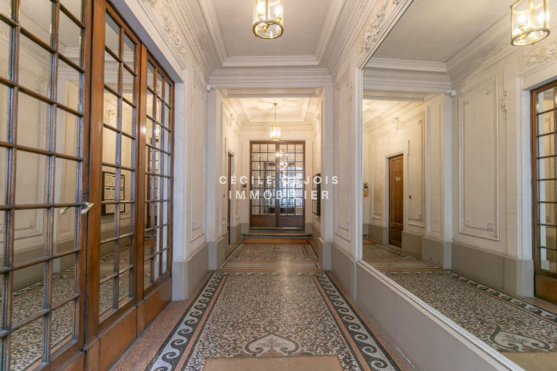 Appartement - 178 m² - 6 pièces