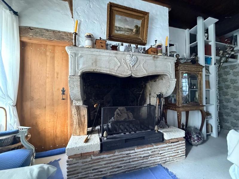 Propriété - 364 m² - 10 pièces