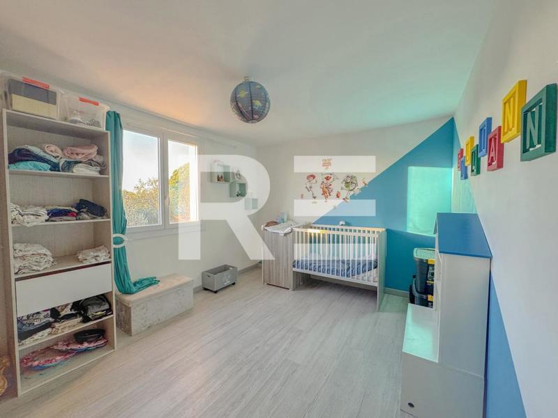 Villa - 165 m² - 8 pièces