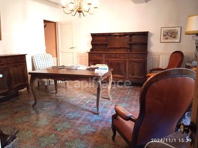 Maison traditionnelle - 197 m² - 8 pièces