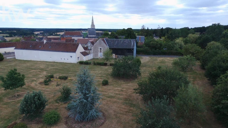 Maison - 204 m² - 9 pièces