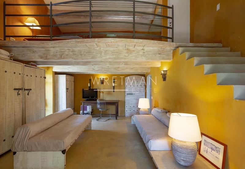 Propriété - 550 m² - 11 pièces