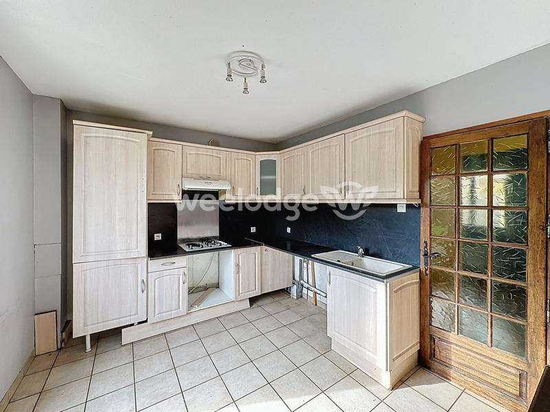 Maison - 90 m² - 6 pièces