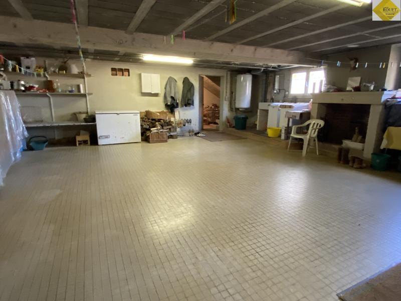 Maison - 259 m² - 8 pièces