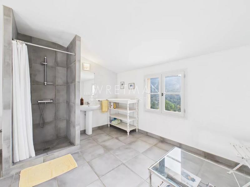 Maison - 141 m² - 5 pièces