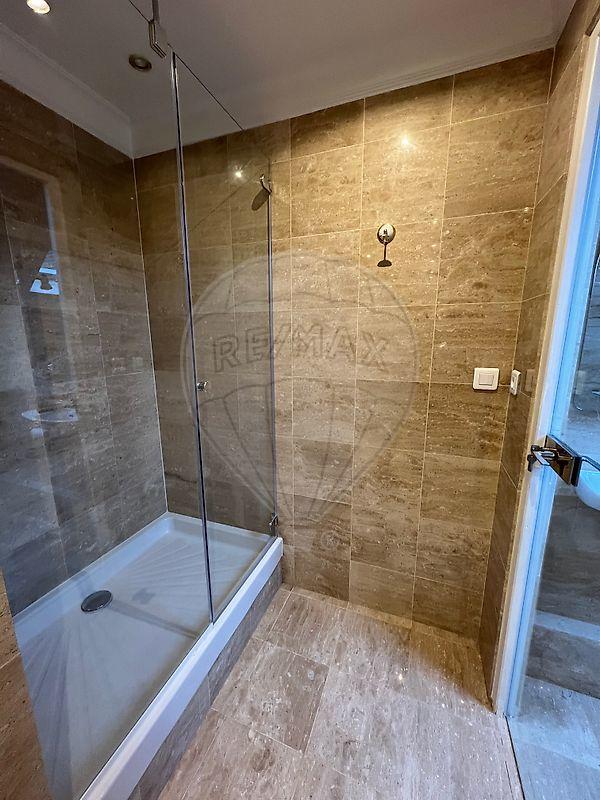 Maison - 293 m² - 10 pièces