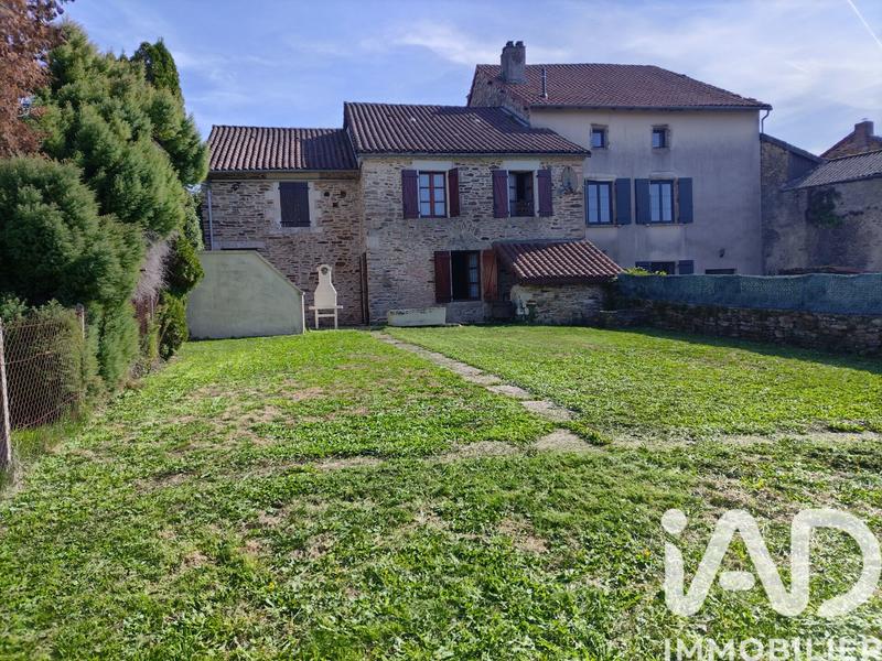 Maison de village - 130 m² - 5 pièces
