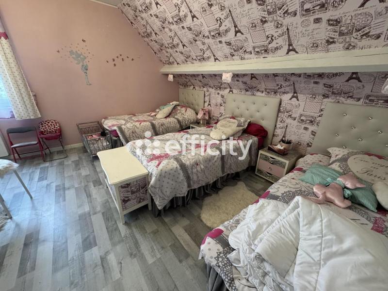 Pavillon - 157 m² - 8 pièces