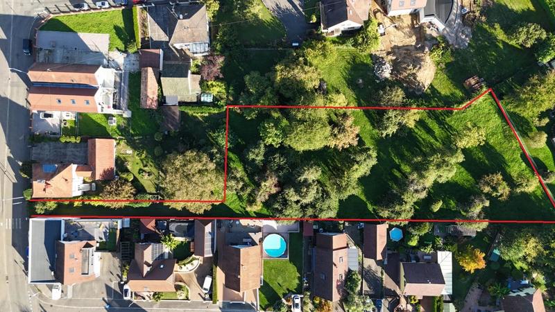 Terrain constructible - 3 000 m²