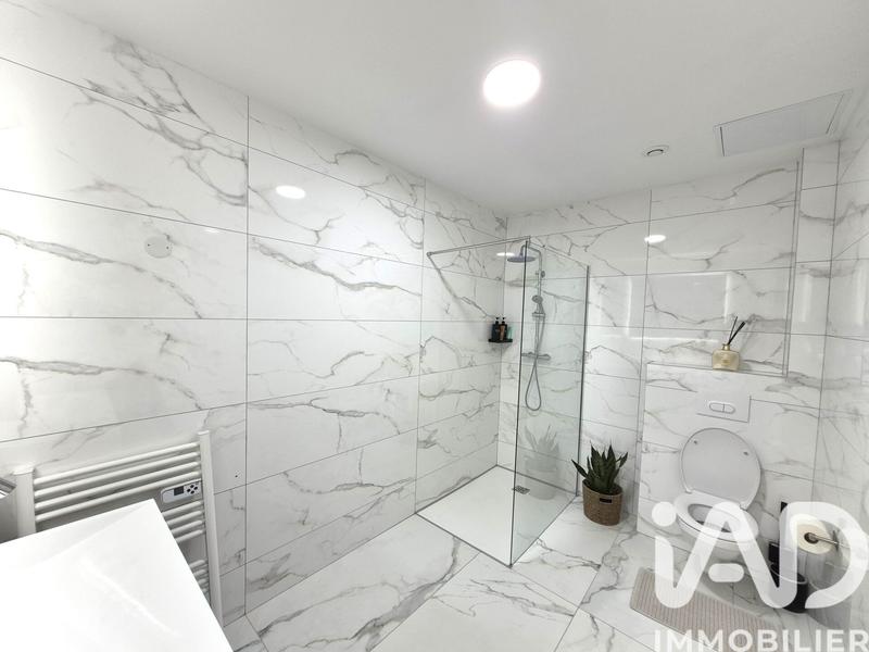 Appartement - 75 m² - 3 pièces